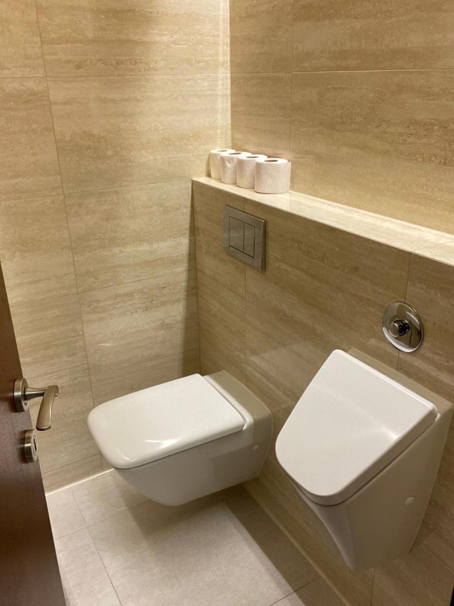 Old Town Apartment Братислава Экстерьер фото